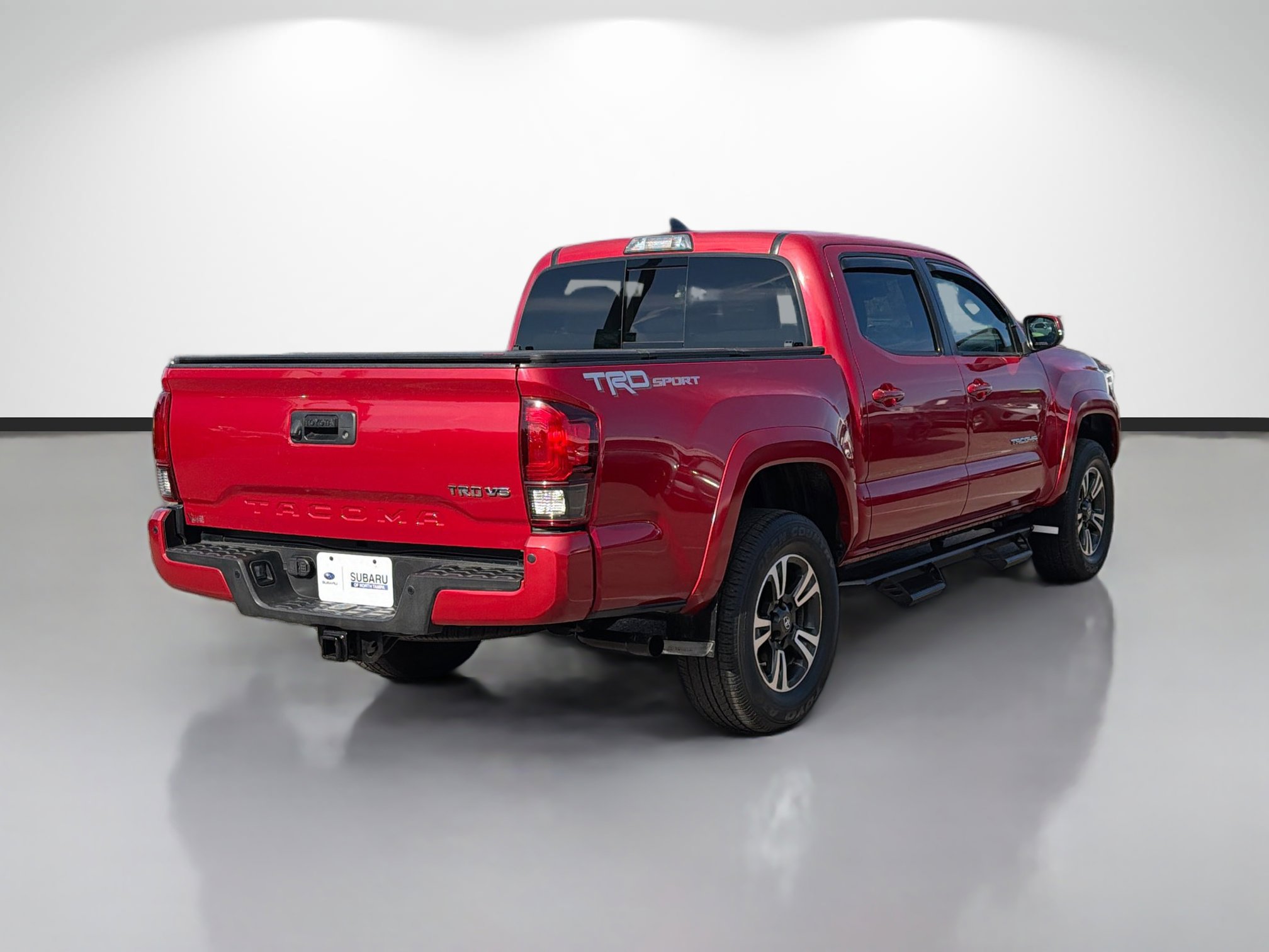 Used 2019 Toyota Tacoma Limited image 3