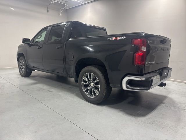 Used 2022 Chevrolet Silverado 1500 LT AWD/4WD image 8