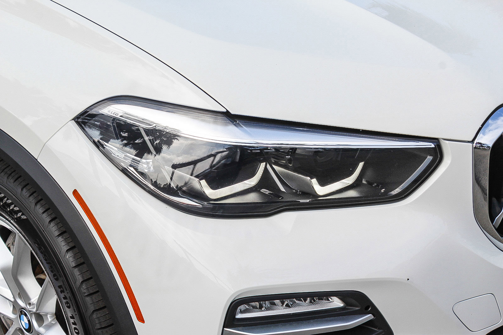 Used 2021 BMW X5 xDrive45e w/ Parking Assistance Package image 8