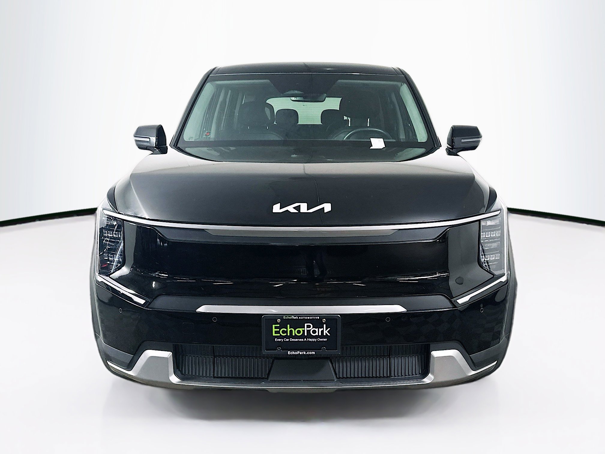 Used 2024 Kia EV9 Light Long Range image 2