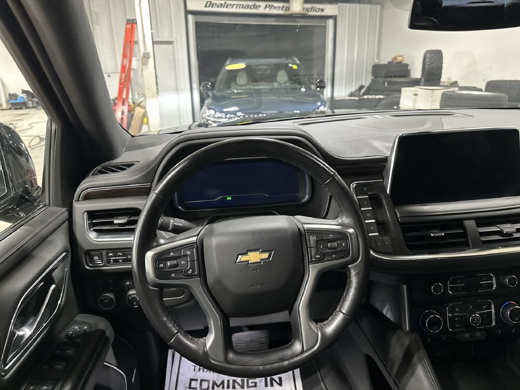 Used 2023 Chevrolet Tahoe LT w/ Luxury Package AWD/4WD image 11