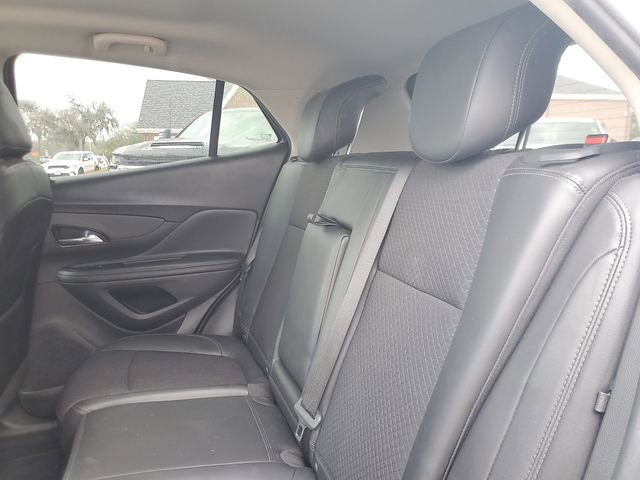 Used 2022 Buick Encore Preferred w/ Safety Package image 8