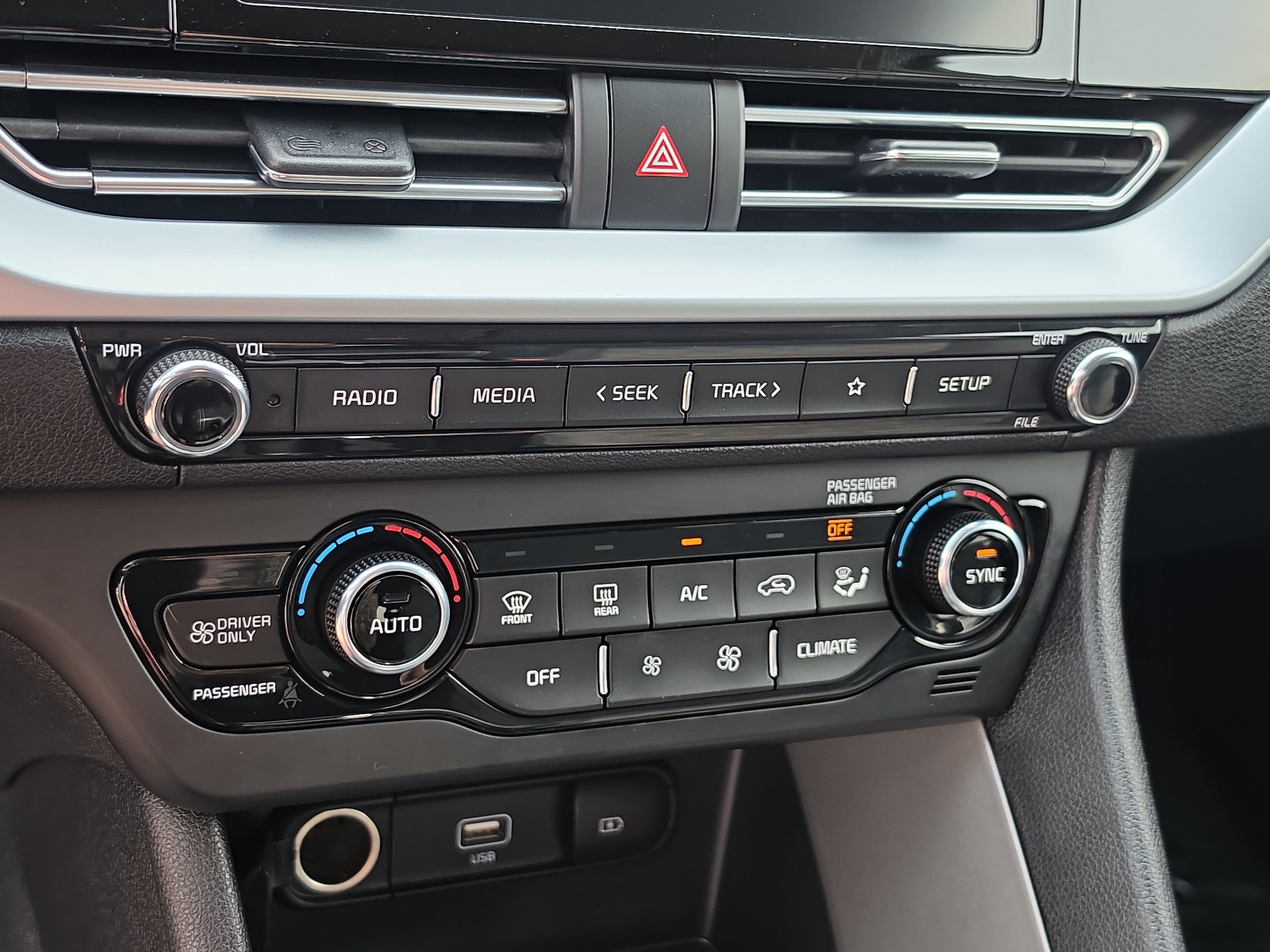 Certified 2022 Kia Niro LX FWD image 24