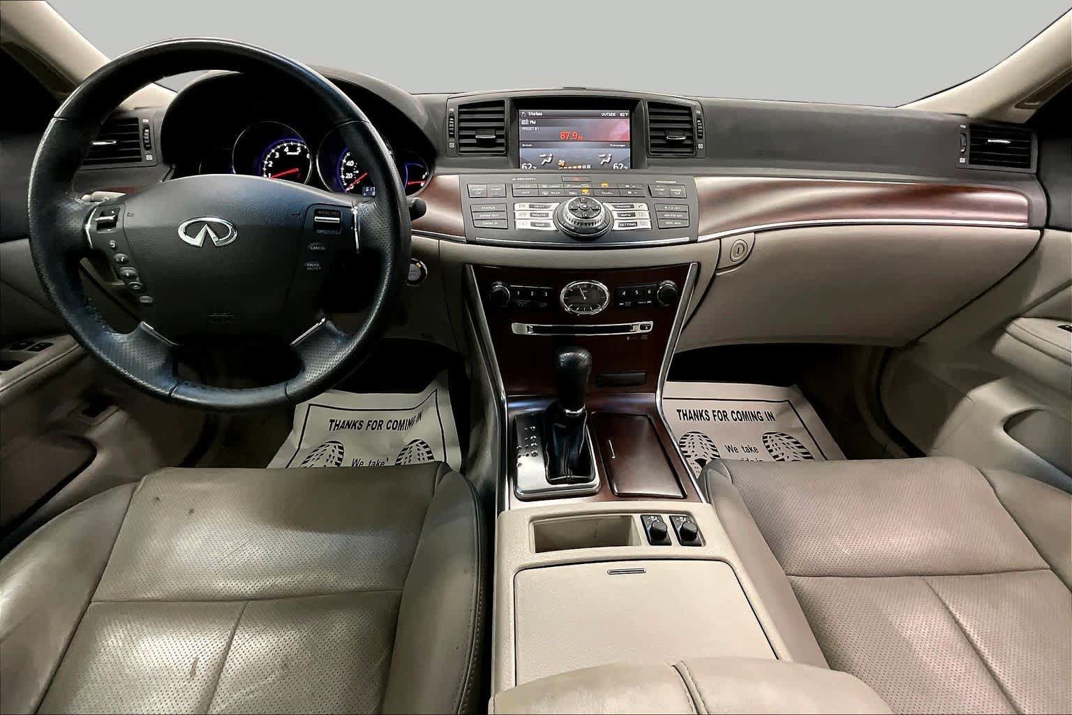 Used 2010 INFINITI M35 w/ Technology Pkg RWD image 15