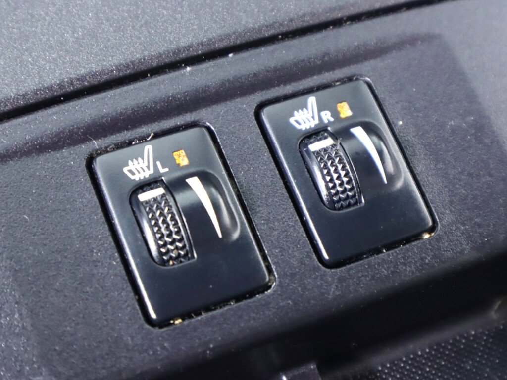Used 2016 Toyota Camry XLE FWD image 24
