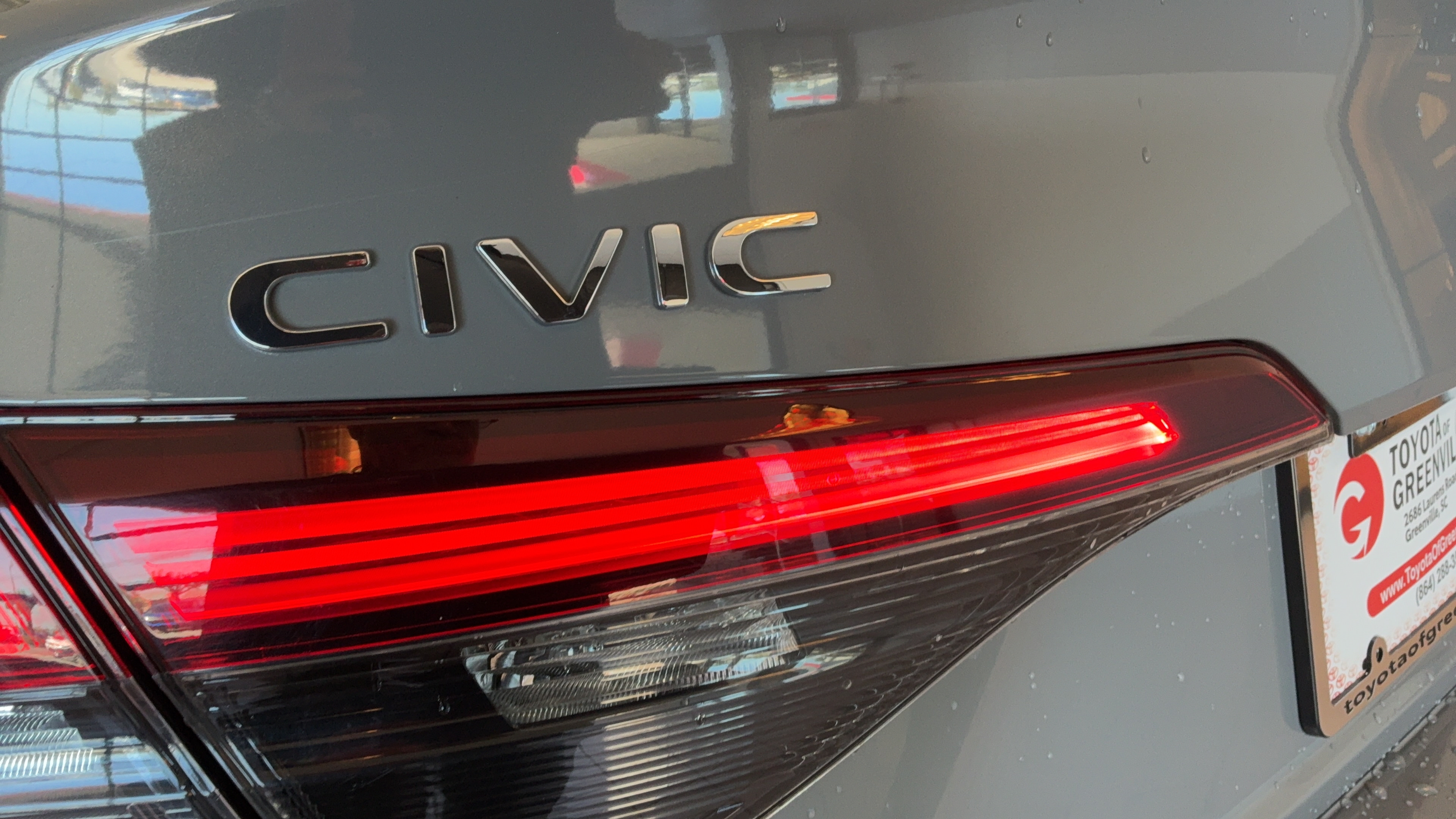 Used 2025 Honda Civic Sport image 40
