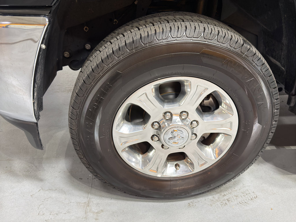 Used 2024 RAM 3500 Big Horn image 9