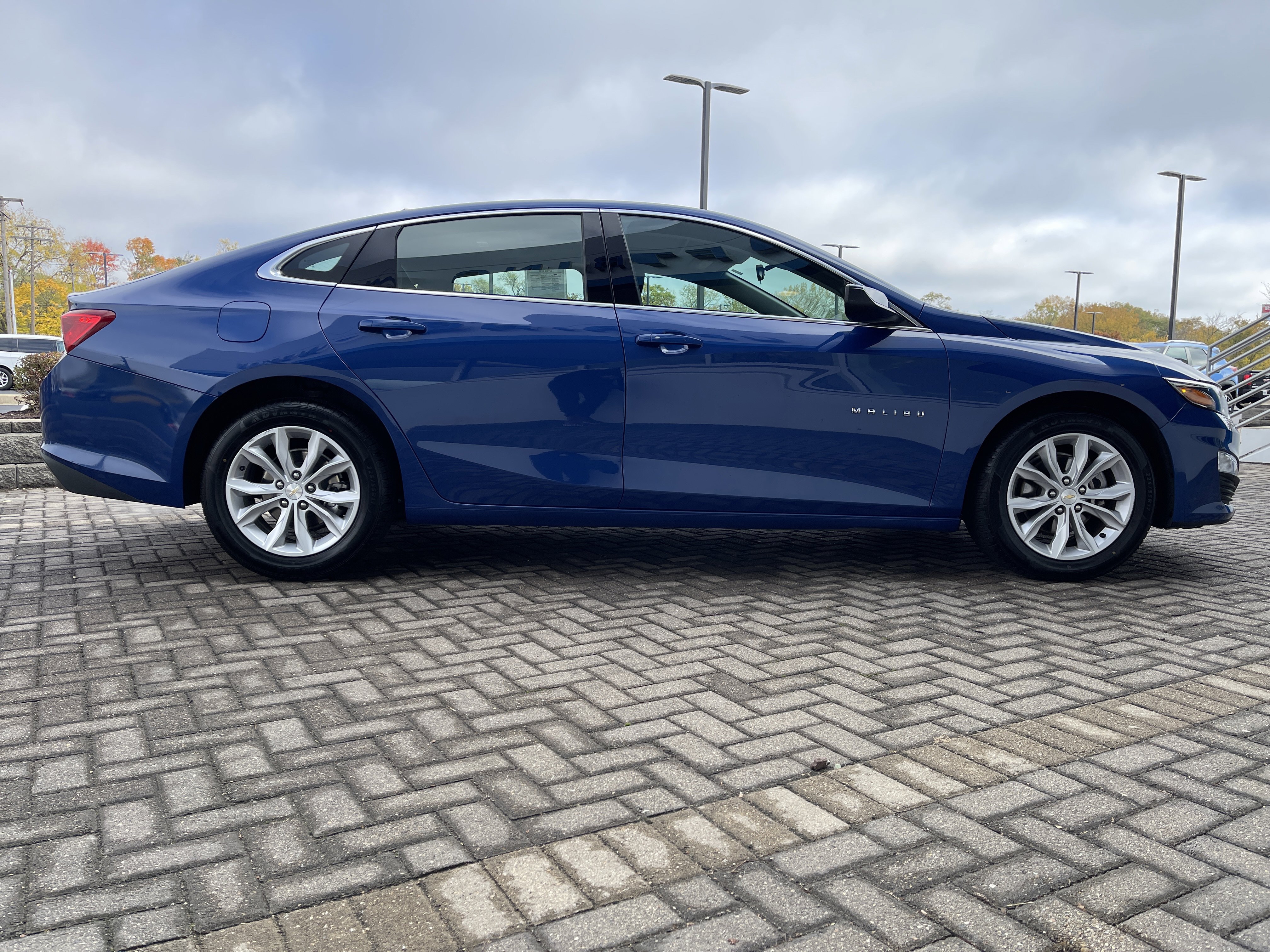 Used 2023 Chevrolet Malibu LT image 6