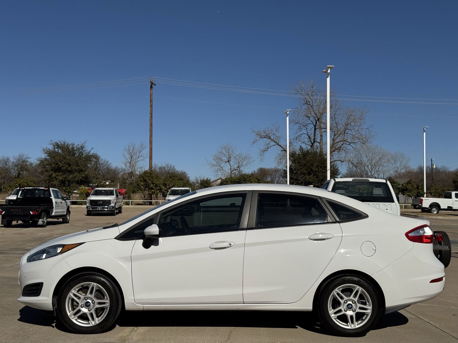 Used 2019 Ford Fiesta SE image 9