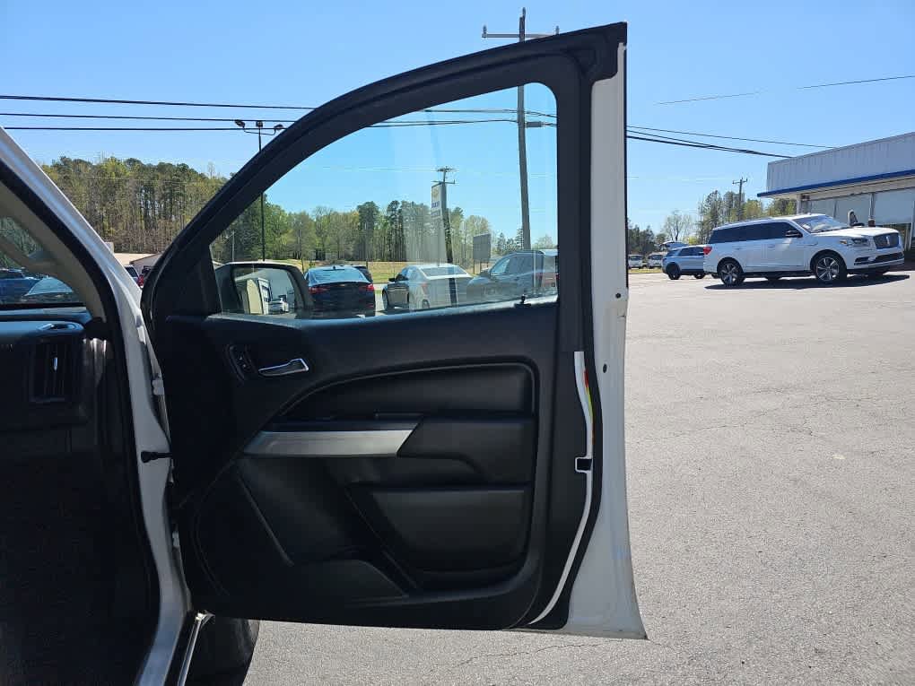 Used 2020 Chevrolet Colorado LT w/ Safety Package RWD image 22
