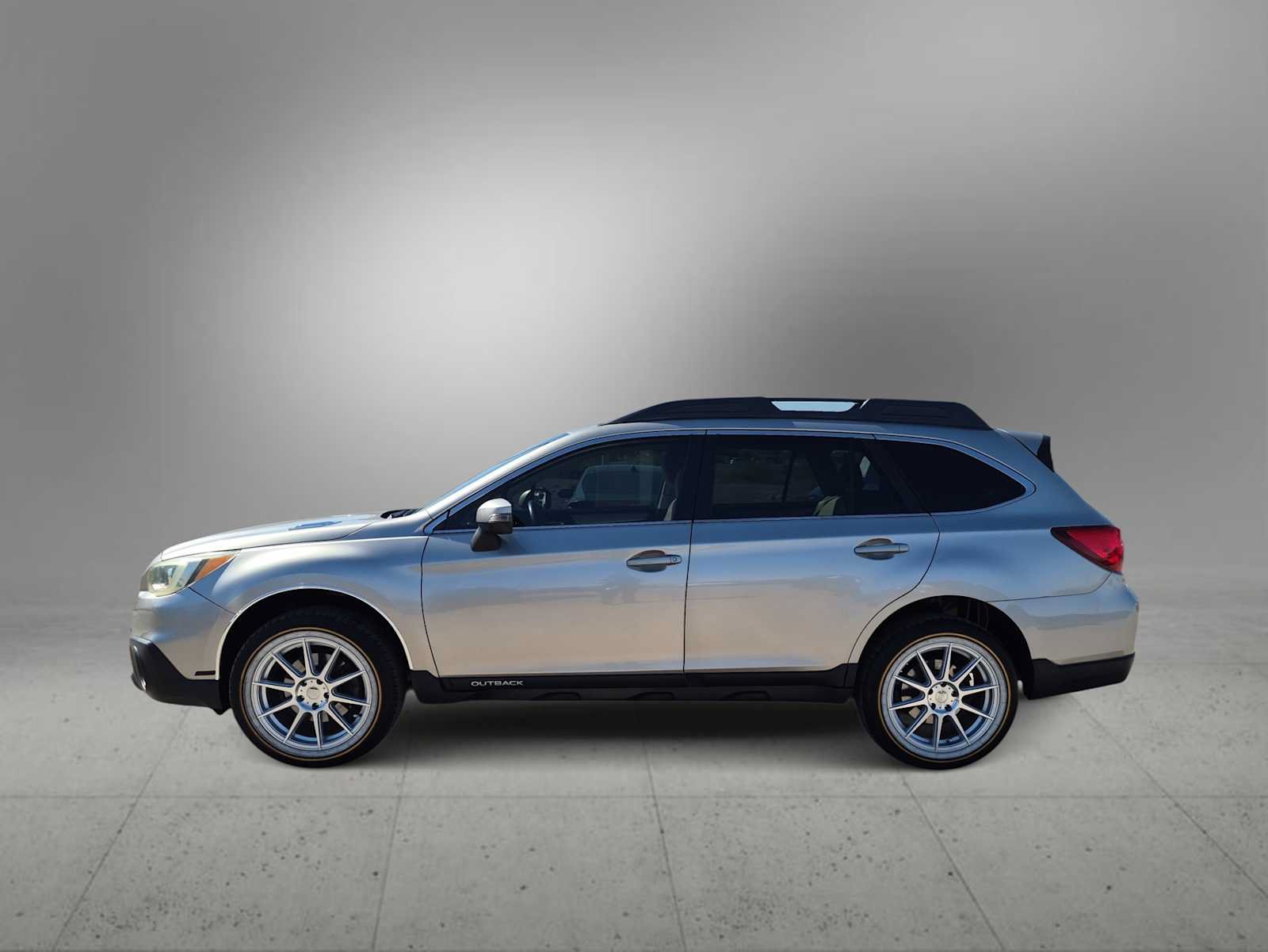 Used 2015 Subaru Outback 2.5i Premium AWD/4WD image 5