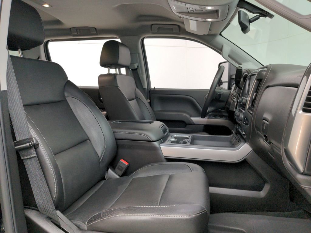 Used 2018 Chevrolet Silverado 2500 LTZ w/ Duramax Plus Package AWD/4WD image 28