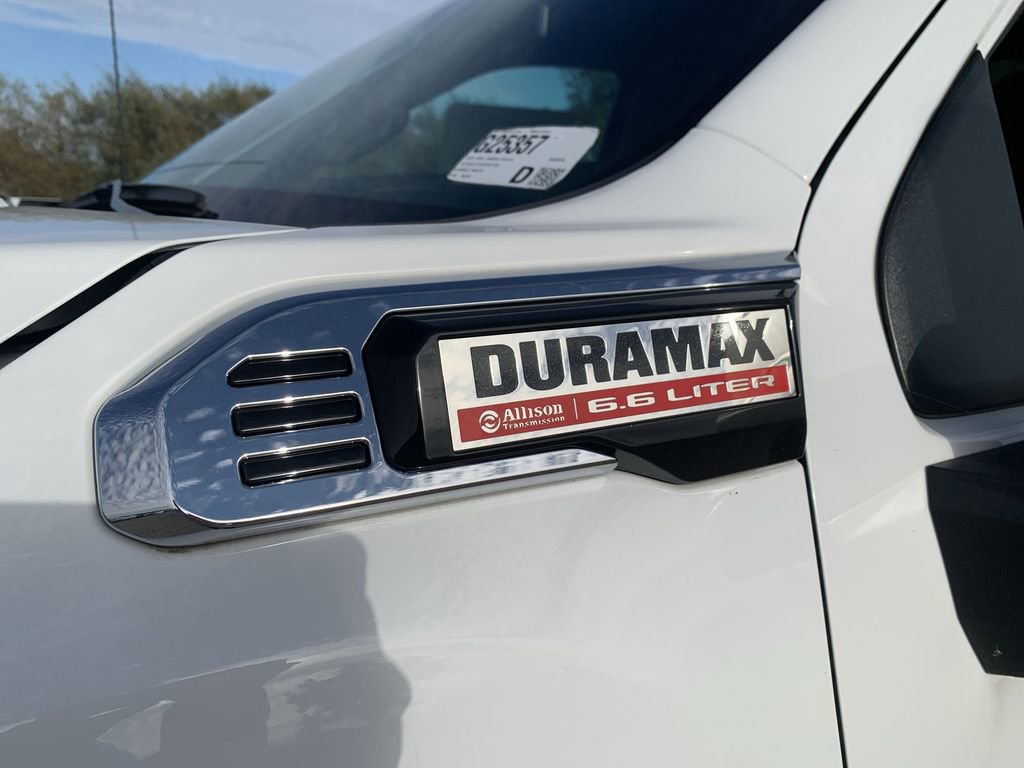 New 2025 GMC Sierra 2500 Pro w/ Convenience Package image 6