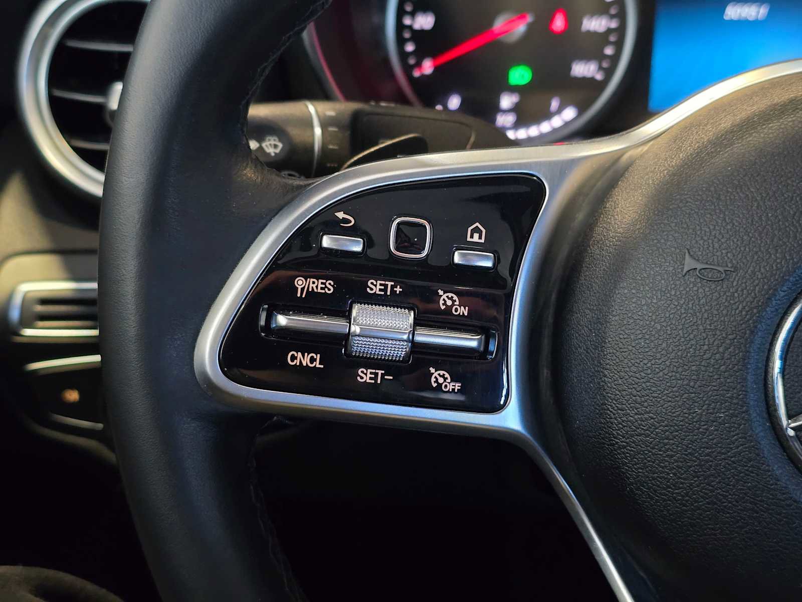 Used 2019 Mercedes-Benz C 300 4MATIC Sedan image 35