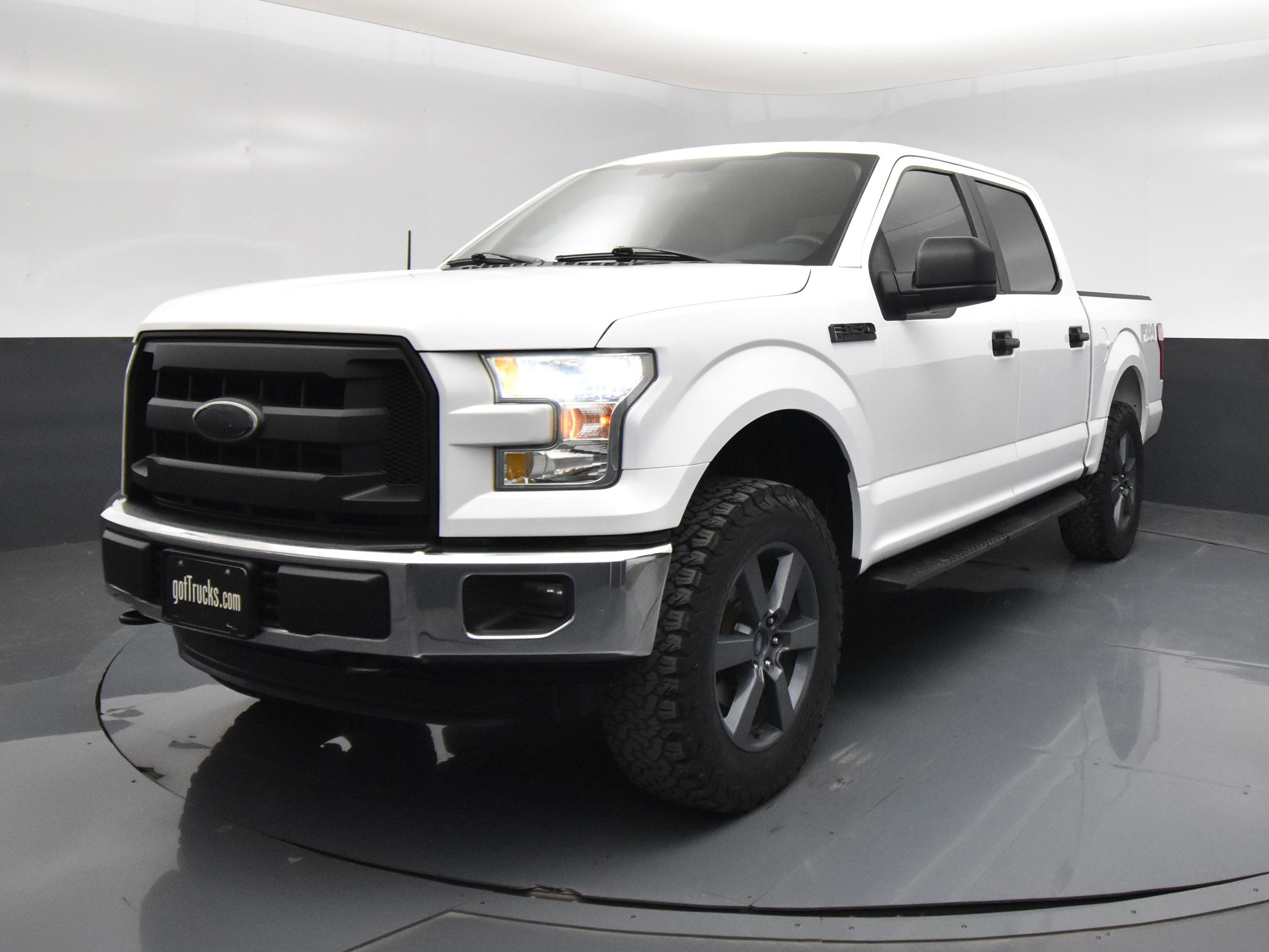 Used 2015 Ford F150 XL w/ Equipment Group 101A Mid AWD/4WD image 2