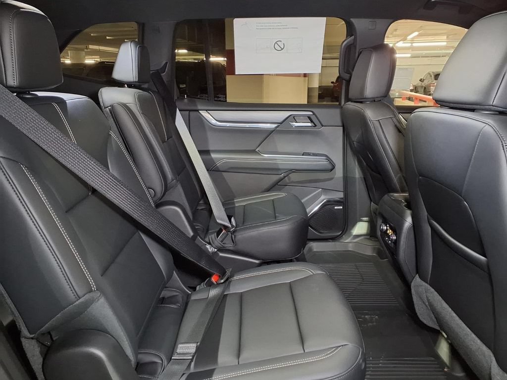 New 2026 GMC Acadia Elevation w/ Black Edition FWD image 5
