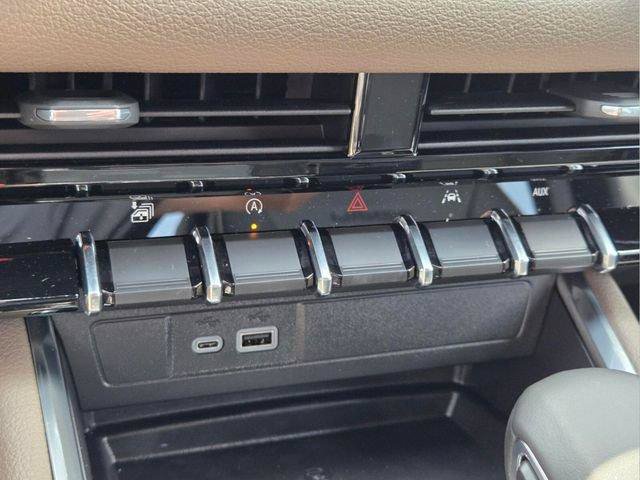New 2026 GMC Canyon Denali w/ LPO, Denali Black Edition AWD/4WD image 27
