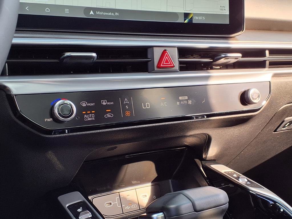 New 2026 Kia Sorento SX Prestige image 17