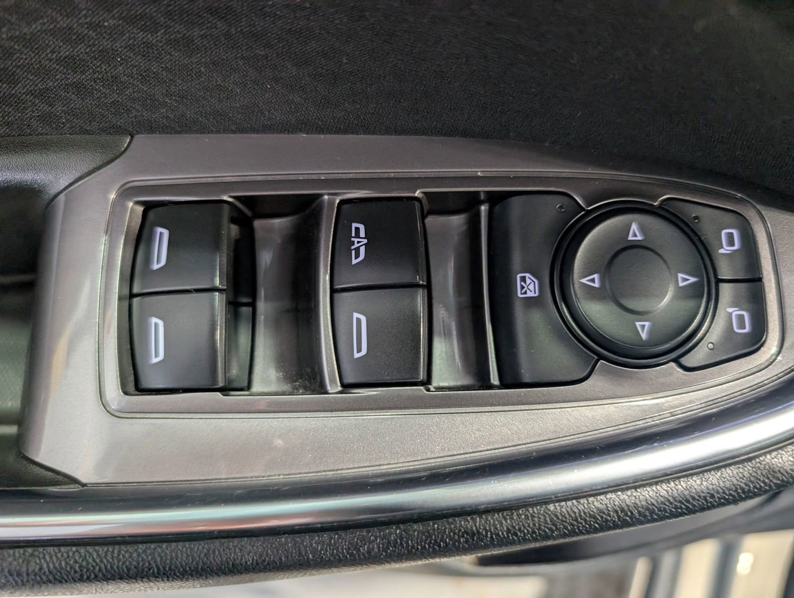 Used 2018 Chevrolet Malibu LT image 8