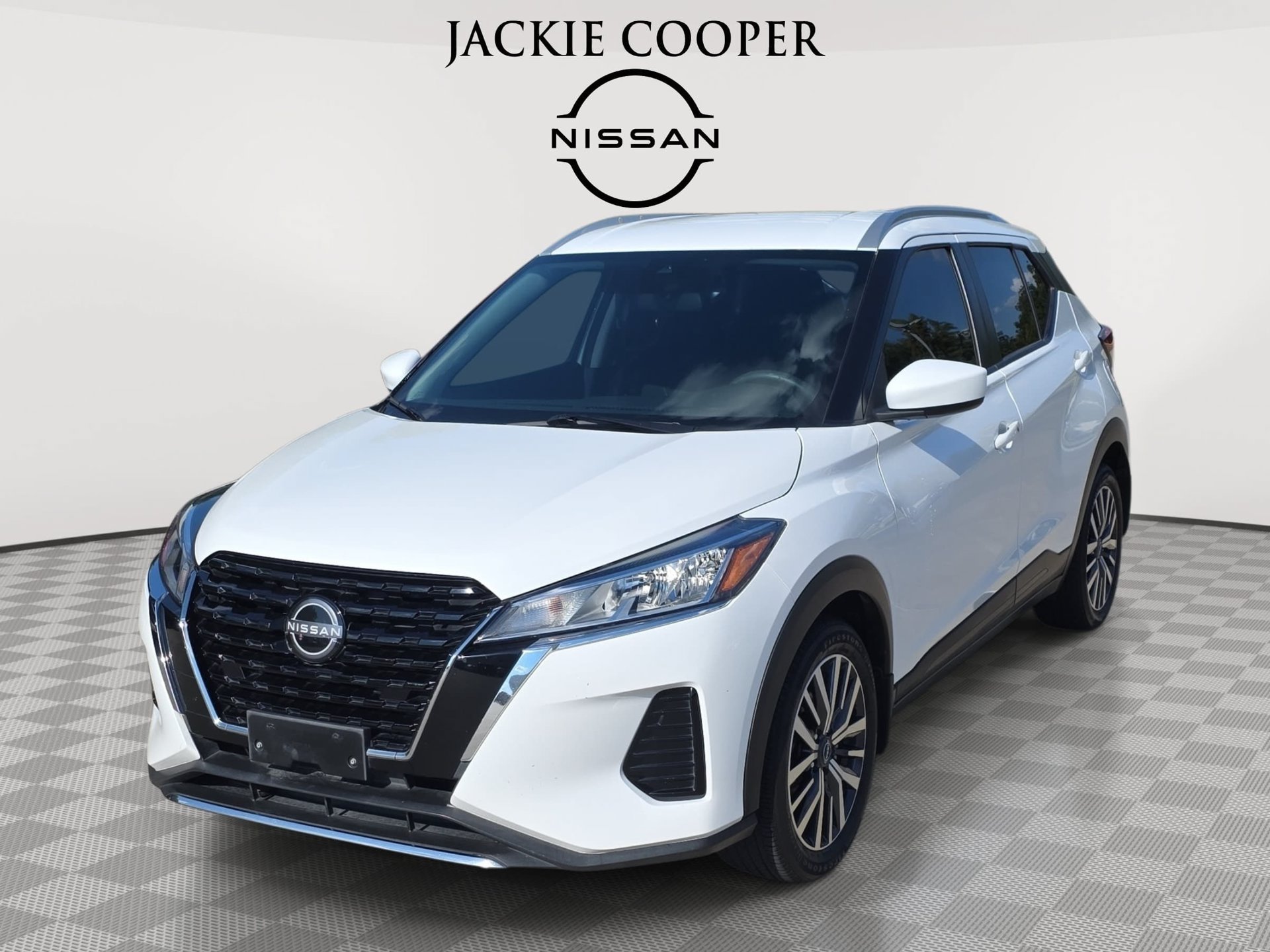 Used 2023 Nissan Kicks SV