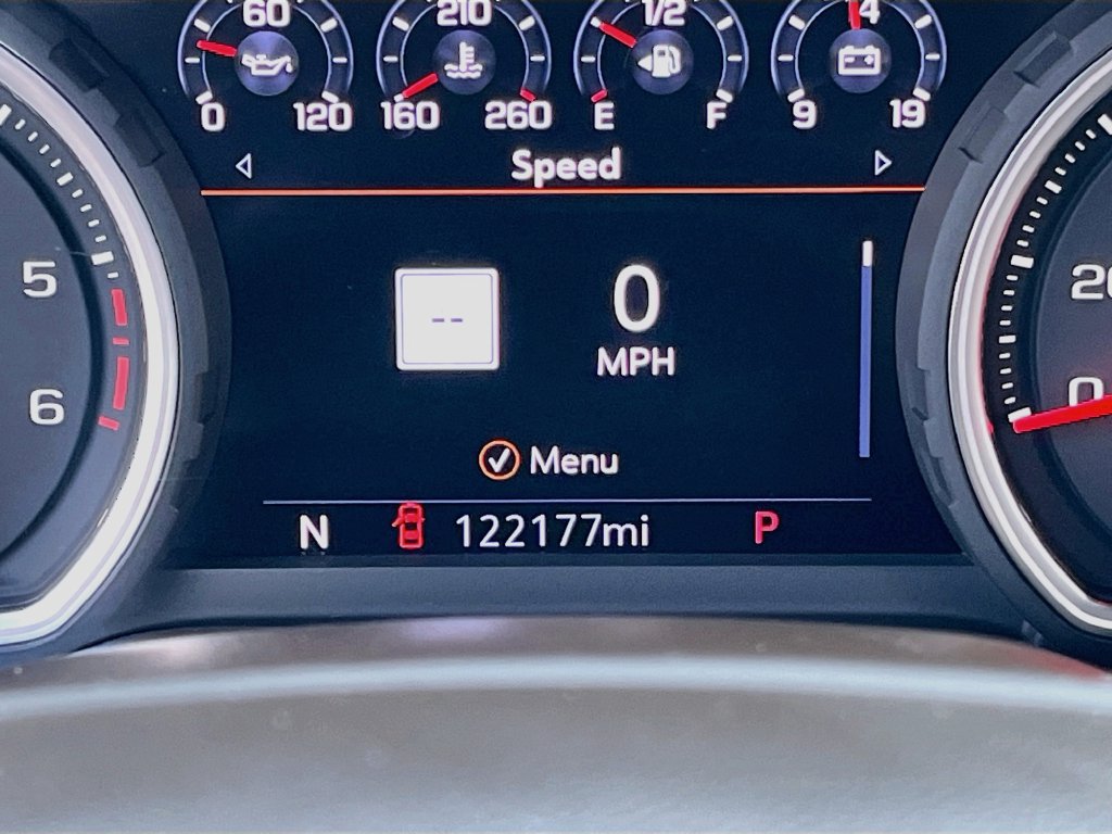 Used 2020 Chevrolet Silverado 1500 LTZ RWD image 12