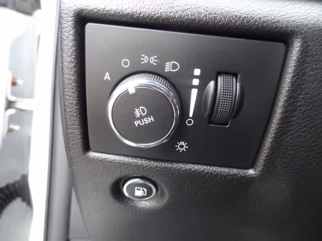 Used 2021 Jeep Grand Cherokee Laredo X AWD/4WD image 18