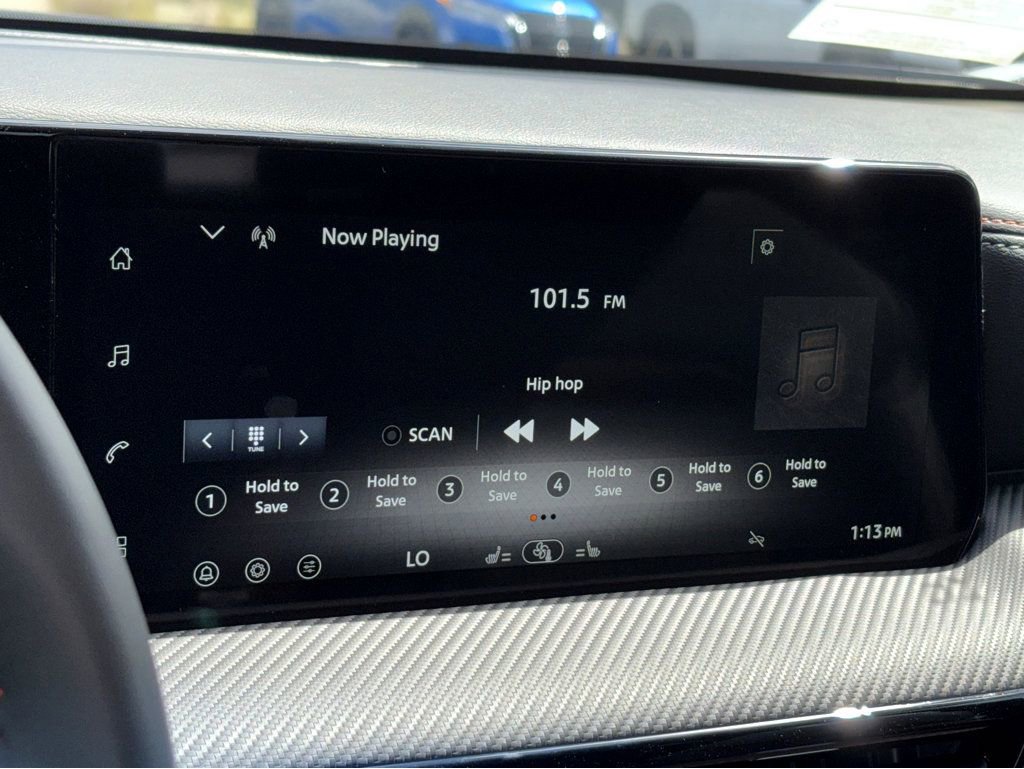 New 2026 Nissan Kicks SR w/ SR Premium Package FWD image 11