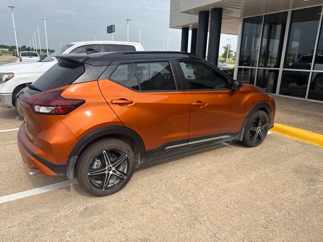 Used 2024 Nissan Kicks SR w/ SR Premium Package FWD image 8