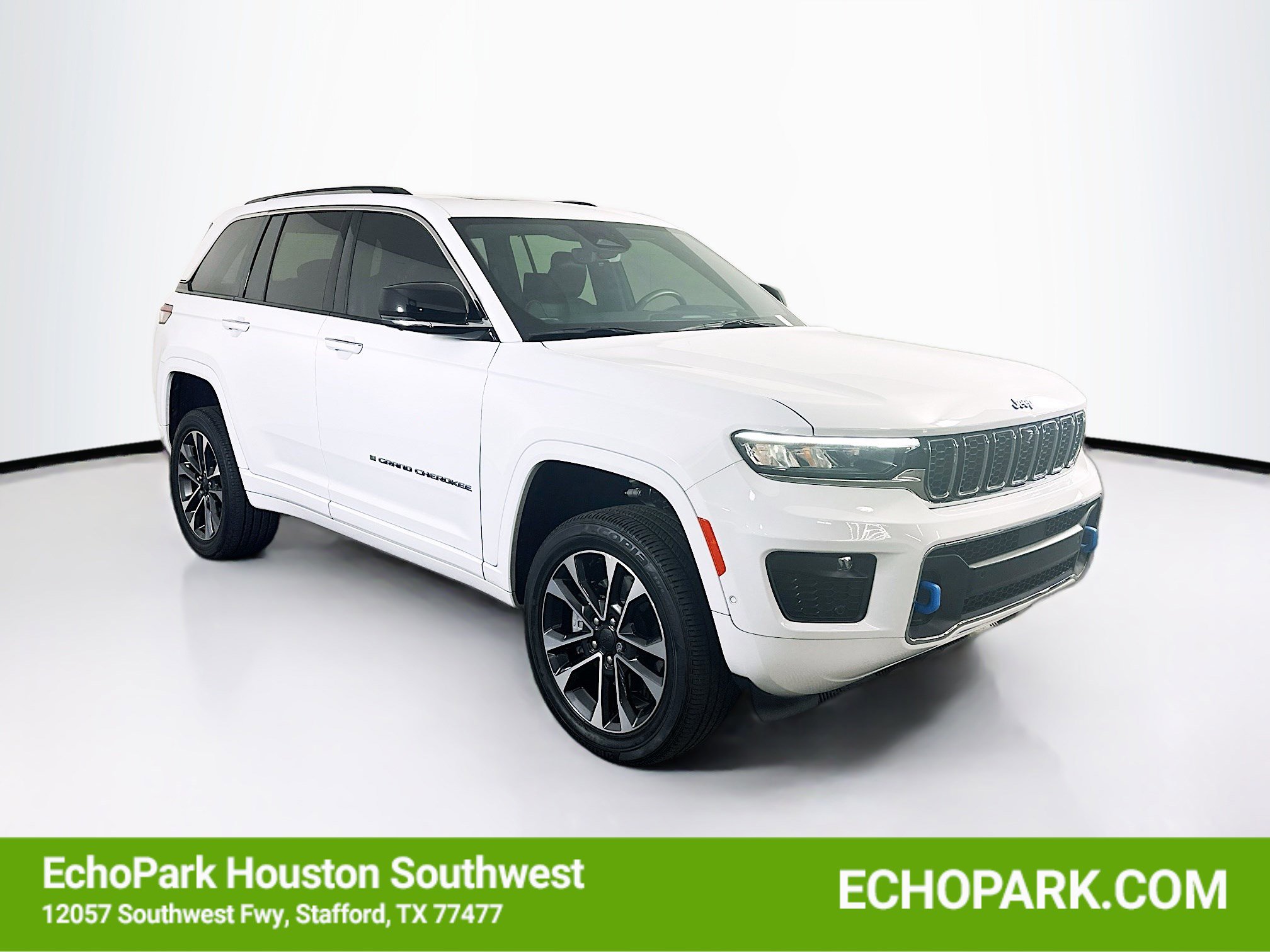 Used 2023 Jeep Grand Cherokee Overland w/ Advanced Protech Group III image 1