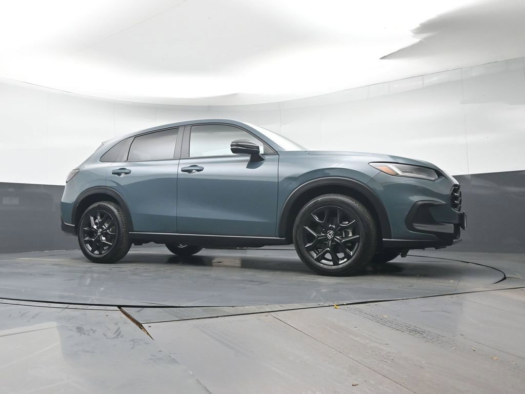 Certified 2025 Honda HR-V Sport image 31