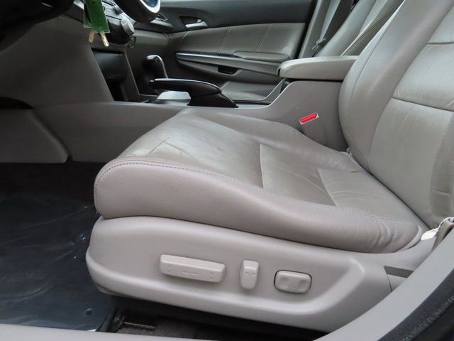 Used 2010 Honda Accord EX-L image 17