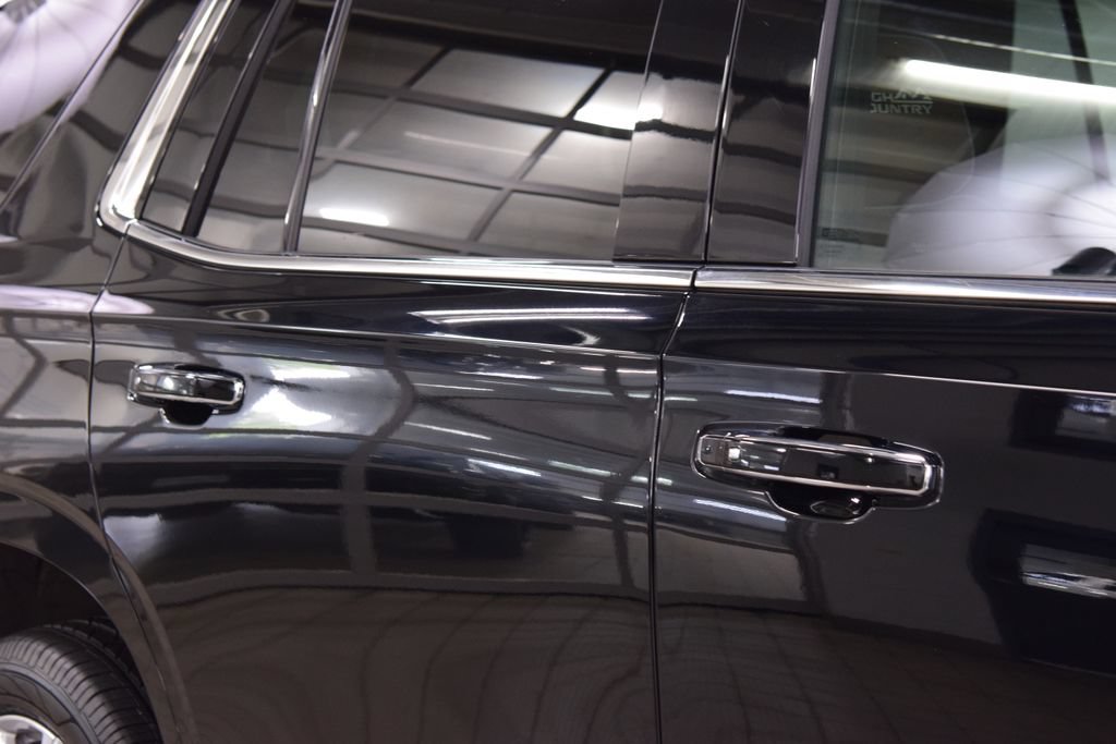 Used 2023 Chevrolet Tahoe High Country AWD/4WD image 18