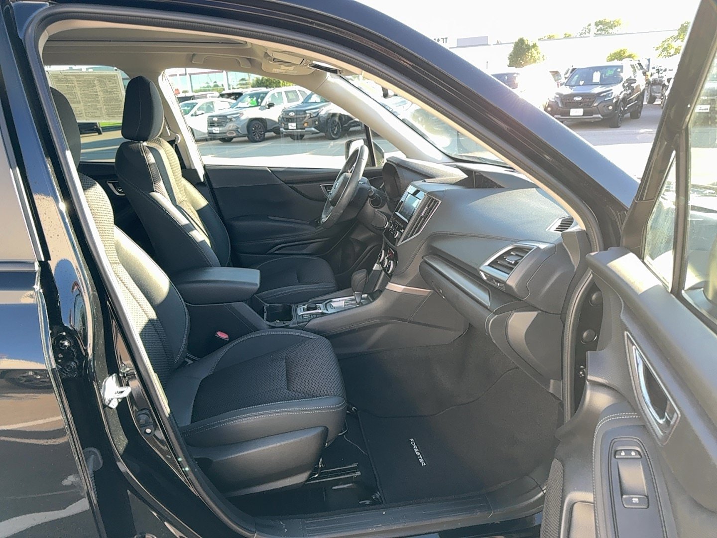 Used 2023 Subaru Forester Premium AWD/4WD image 20