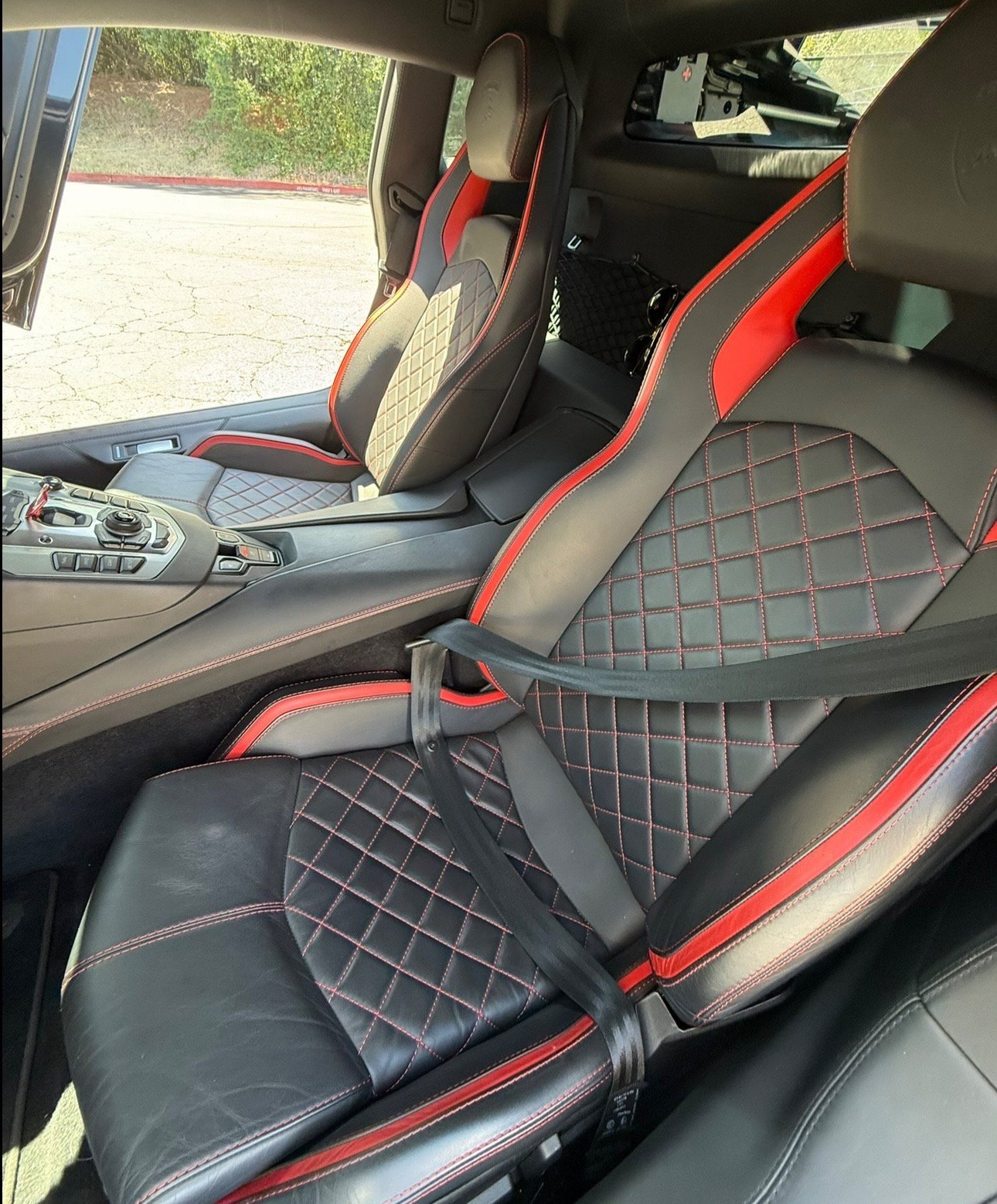 Used 2018 Lamborghini Aventador S AWD/4WD image 19