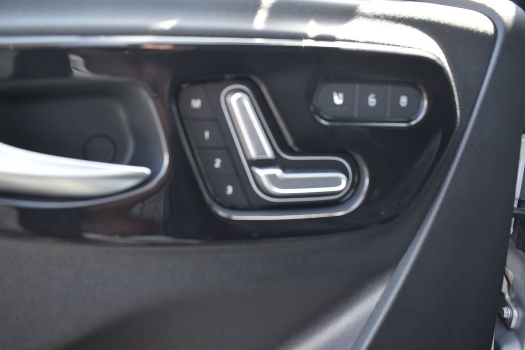 Used 2022 Mercedes-Benz Sprinter 3500 image 24