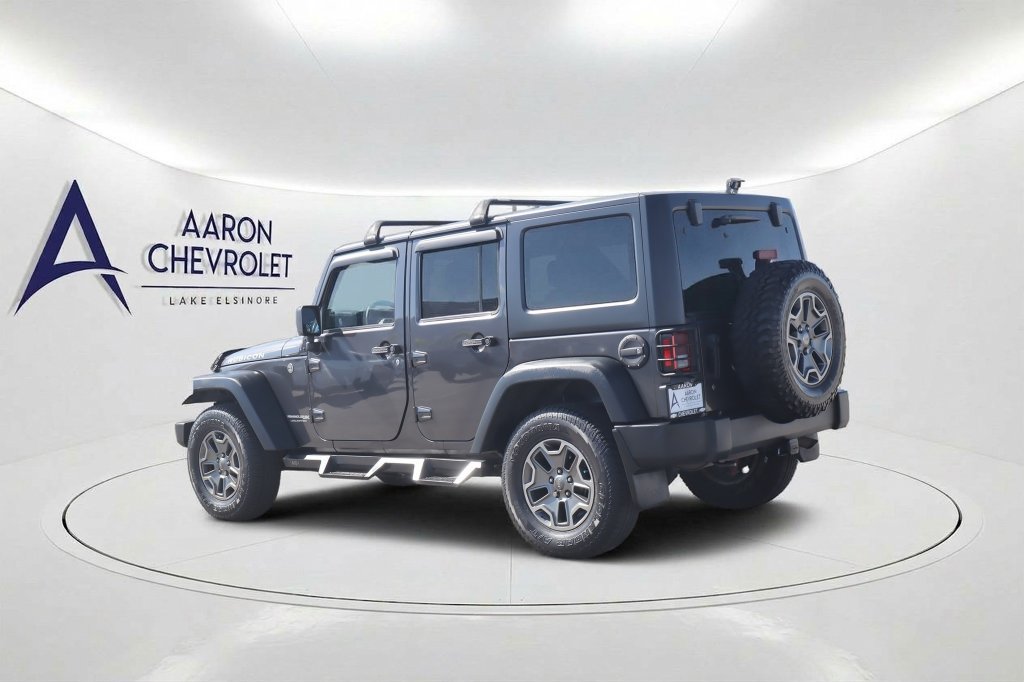 Used 2018 Jeep Wrangler Unlimited Rubicon w/ Connectivity Group AWD/4WD image 7