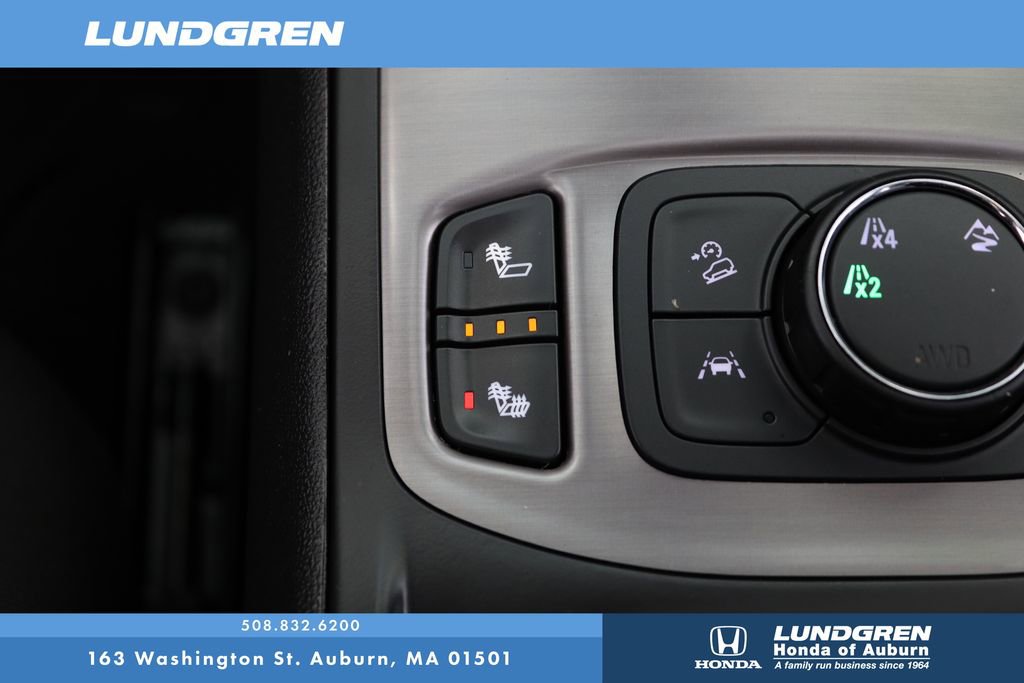 Used 2024 GMC Terrain AT4 w/ LPO, Floor Liner Package image 28