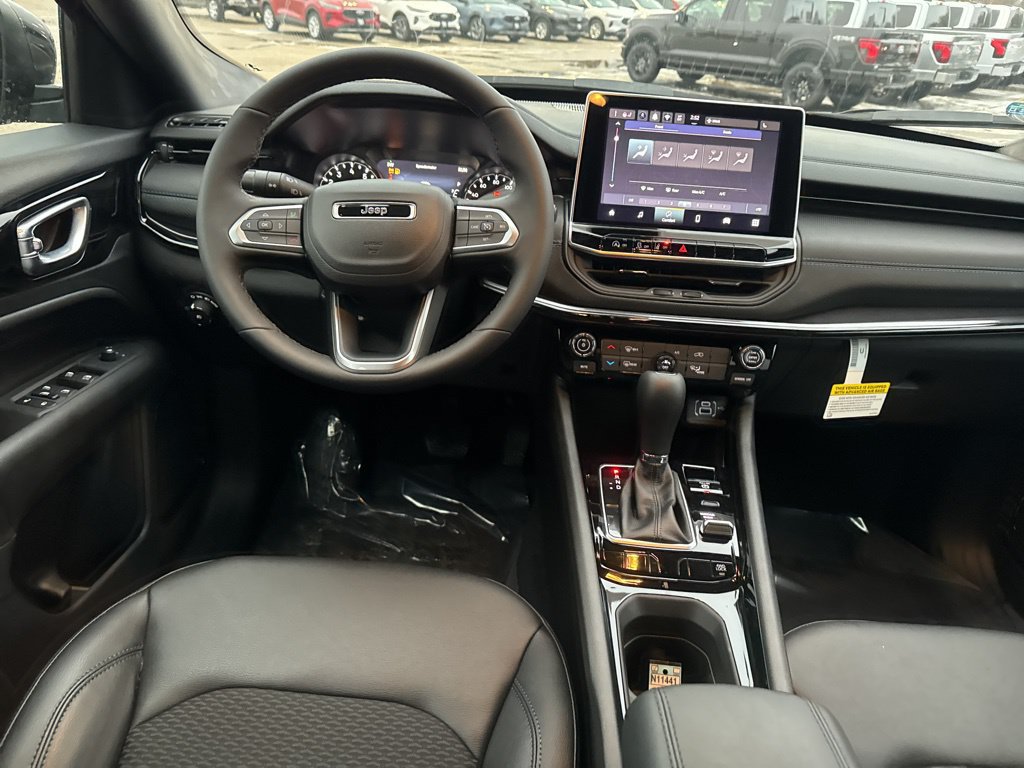 New 2026 Jeep Compass Latitude AWD/4WD image 9