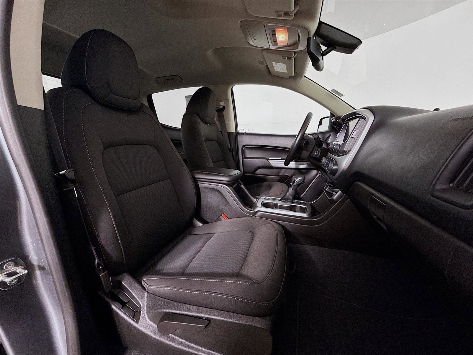 Used 2022 Chevrolet Colorado LT w/ LT Convenience Package image 26