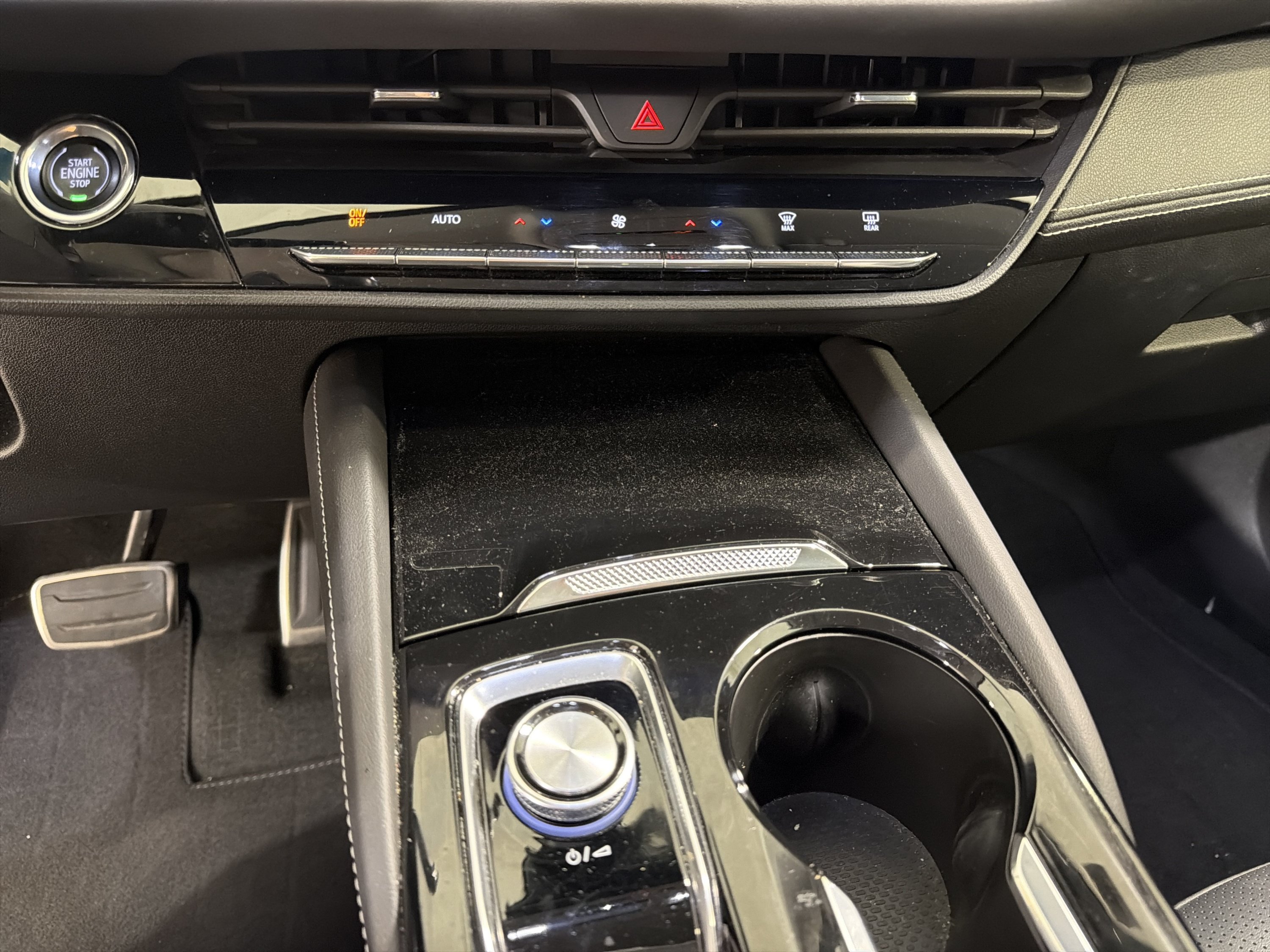 Used 2025 Buick Envision Sport Touring AWD/4WD image 18