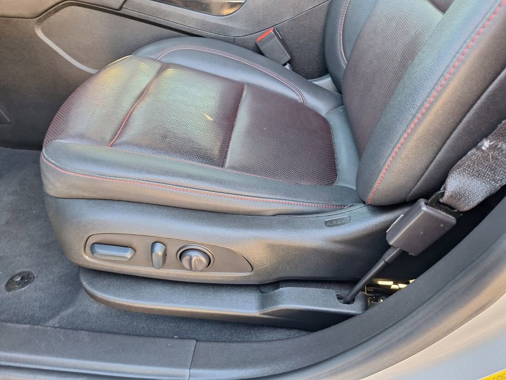 Used 2022 Chevrolet Blazer RS image 31