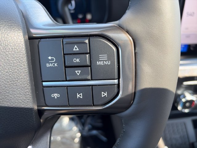 New 2027 Ford F450 Platinum w/ Platinum Plus Package AWD/4WD image 13