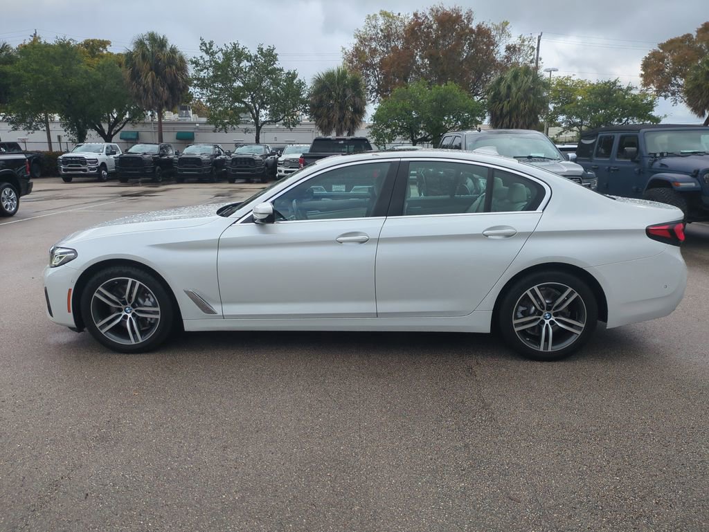 Used 2021 BMW 530i w/ Premium Package RWD image 9
