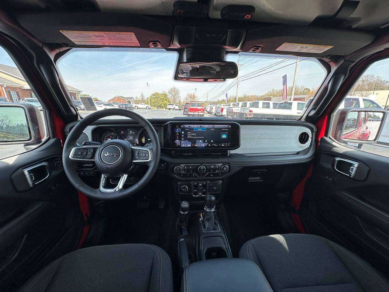 Used 2025 Jeep Wrangler Sahara image 10