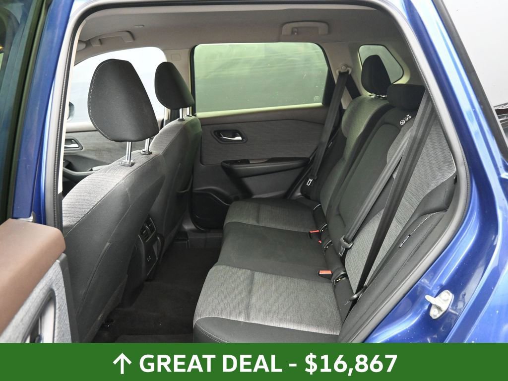 Used 2023 Nissan Rogue SV image 20