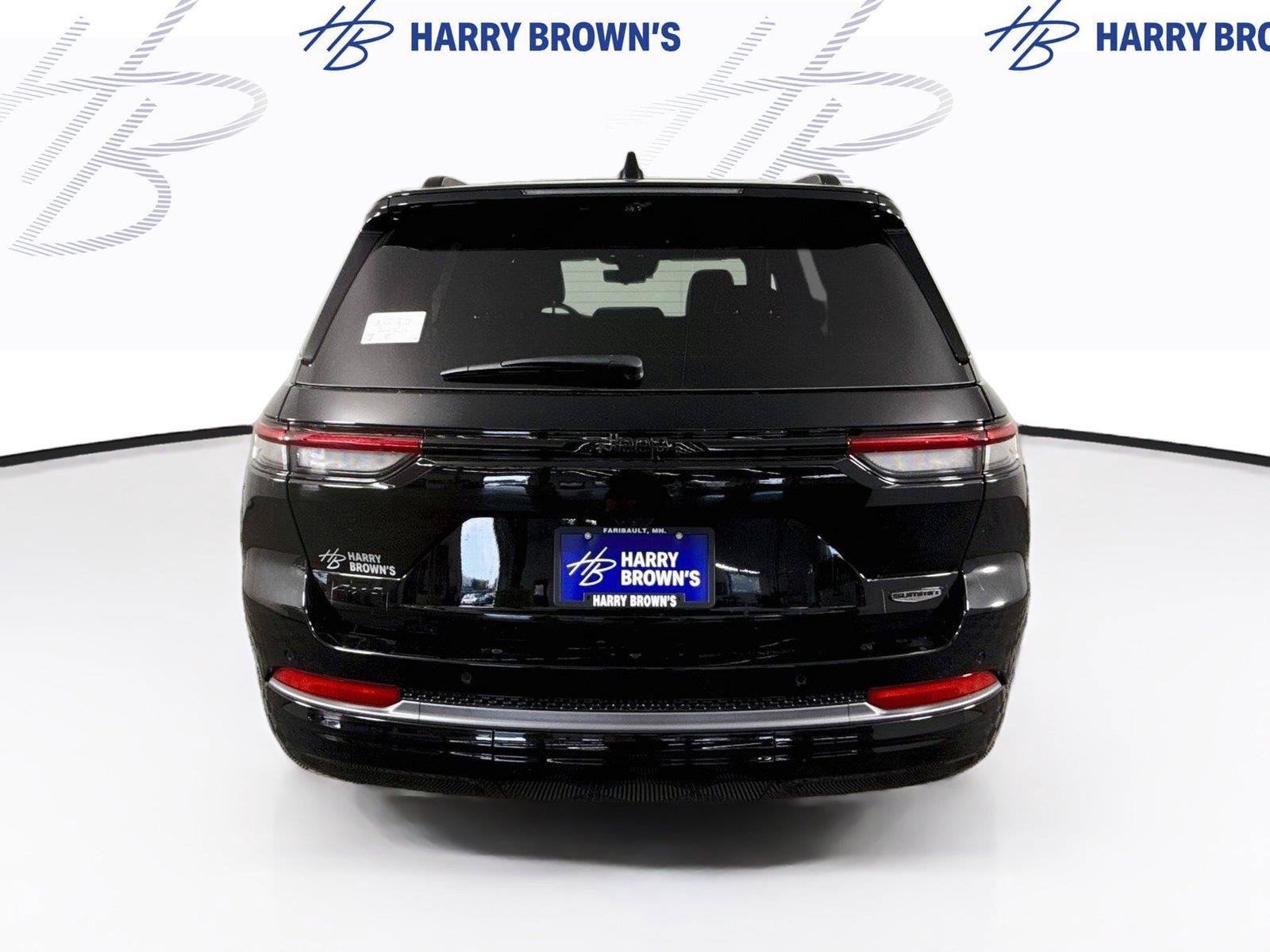 New 2027 Jeep Grand Cherokee Summit AWD/4WD image 32
