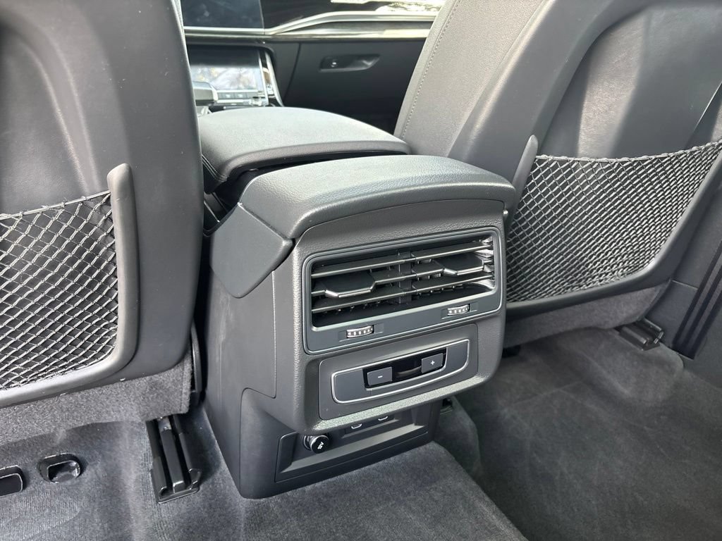 Used 2021 Audi Q7 3.0T Premium Plus w/ Premium Plus Package AWD/4WD image 25