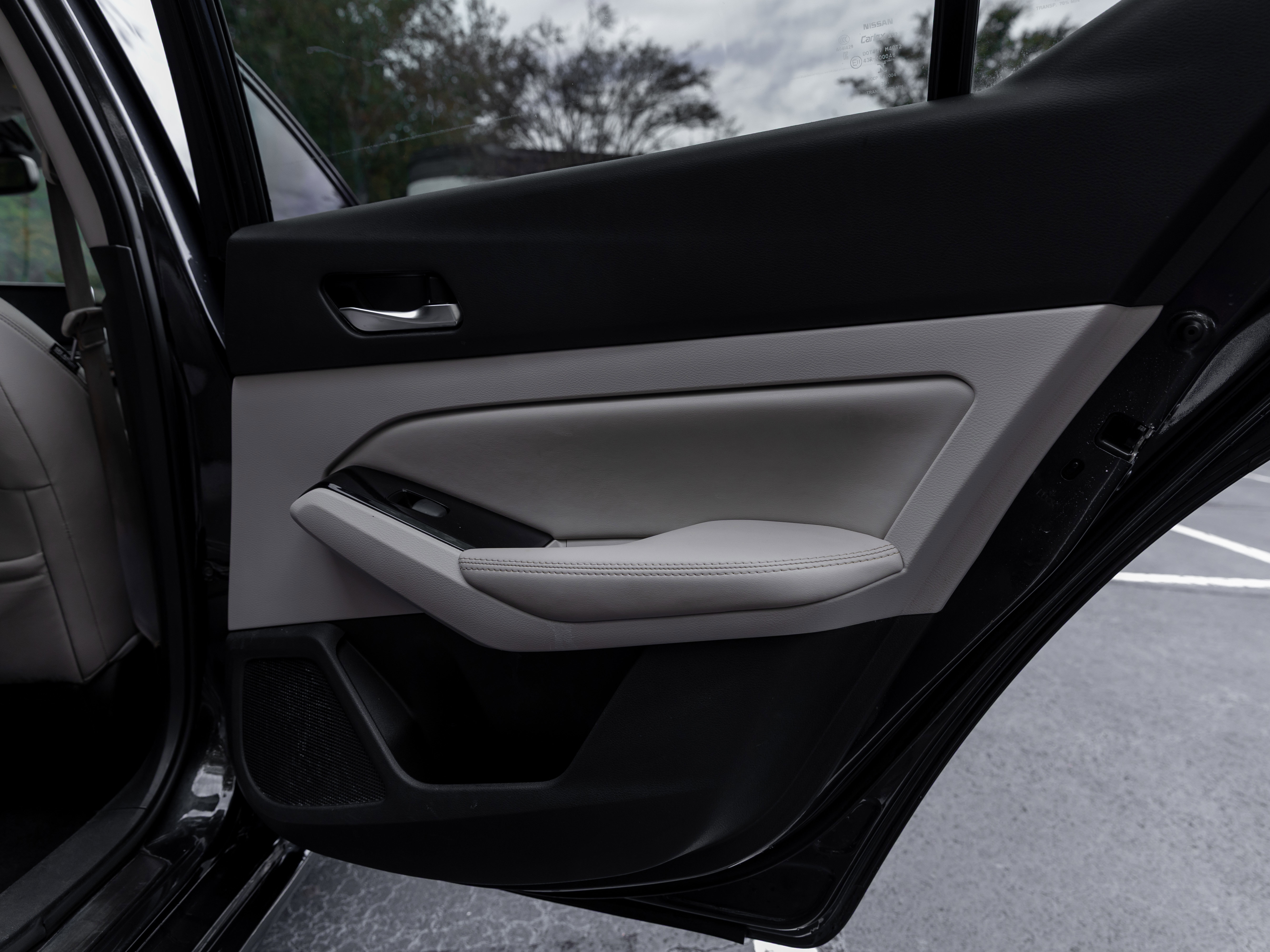 Used 2021 Nissan Altima 2.5 Platinum image 34