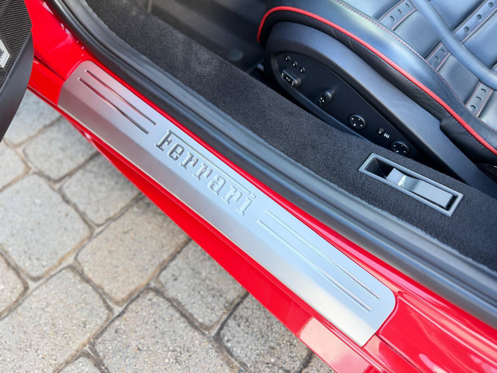 Used 2015 Ferrari 458 Spider RWD image 37