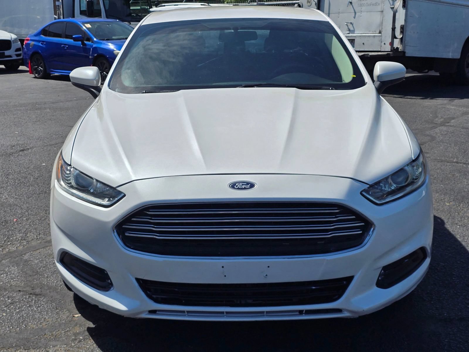 Used 2017 Ford Fusion SE w/ Fusion SE Technology Package FWD image 8